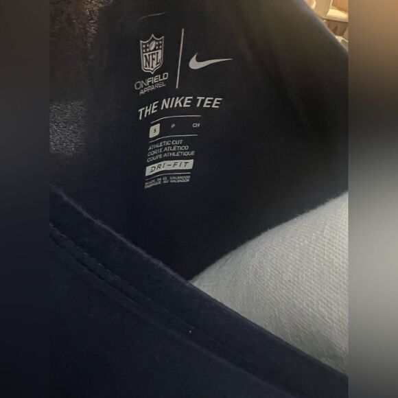 Nike Dri fit womens Dallas Cowboys Dark Blue Long Sleeve Shirt size S - Picture 6 of 6